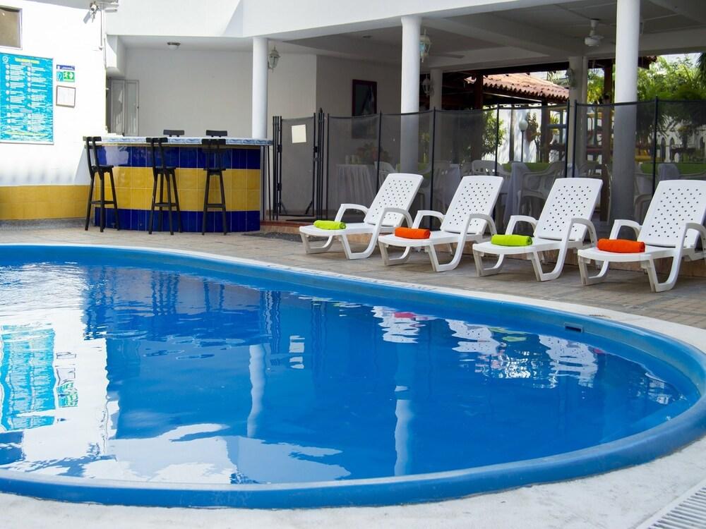 Hotel Edmar Санта-Марта Экстерьер фото